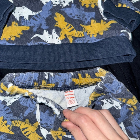 Joe Fresh Dinosaur Set - Blue and Yellow - Picture 2 of 2